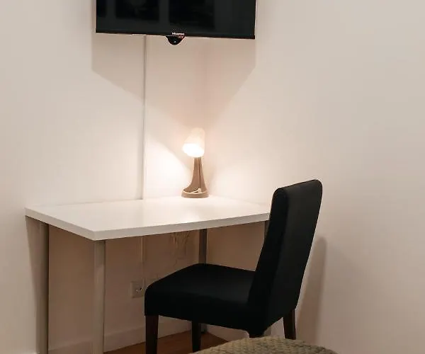 Πανσιόν Julio De Matos